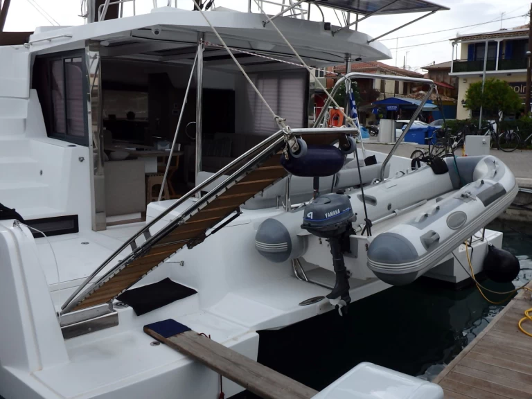 Bali Bali 4.2 między profesjonalistami a osobami prywatnymi w Lefkáda