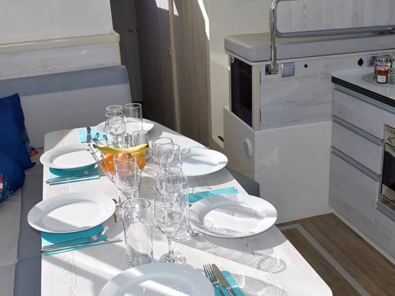 Wynajem łodzi Premier Horizon 4 w Portiragnes na SamBoat 