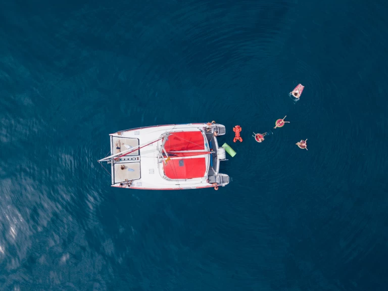 Wynajem łodzi Marina Vela tanio 36 