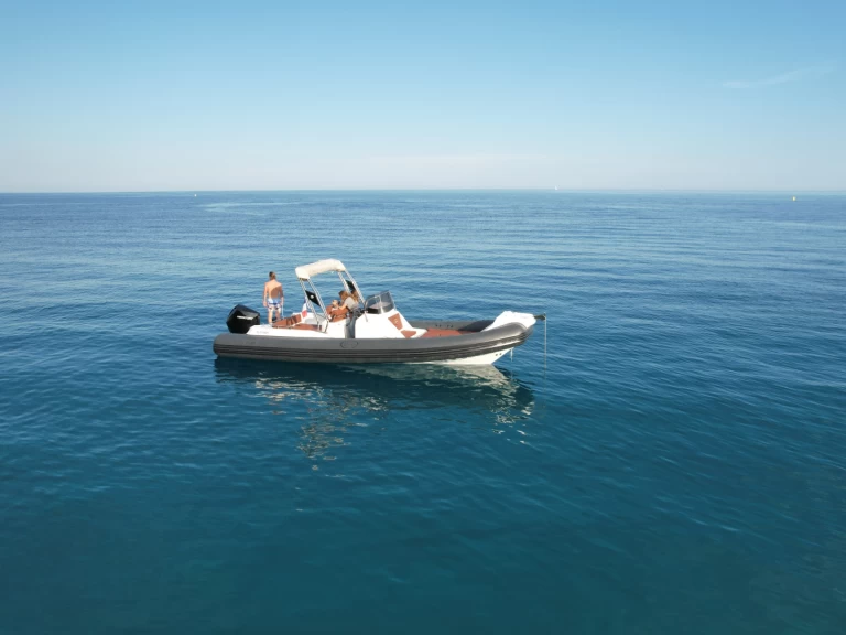 Wynajmij Łódż półsztywna z lub bez skippera Saver w Cavalaire-sur-Mer