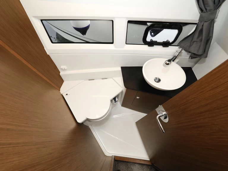 Motorówka do wynajmu w Biograd na Moru w najlepszej cenie