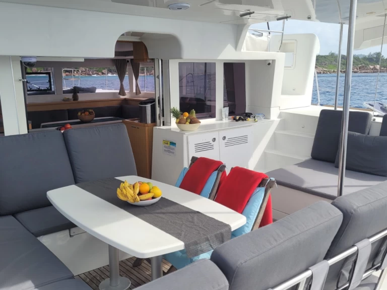 Wynajmij Lagoon Lagoon 450 F w Zanzibar