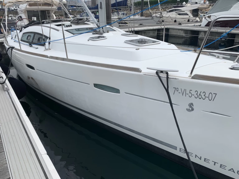 Wynajem Żaglowiec w Vigo - Bénéteau Oceanis 40