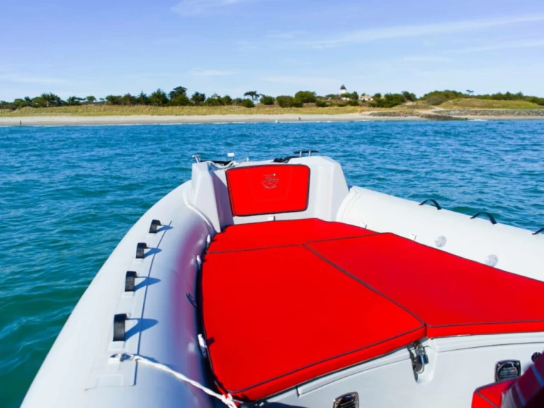 Wynajmij Motorówka z lub bez skippera Prua al vento w L'Herbaudière