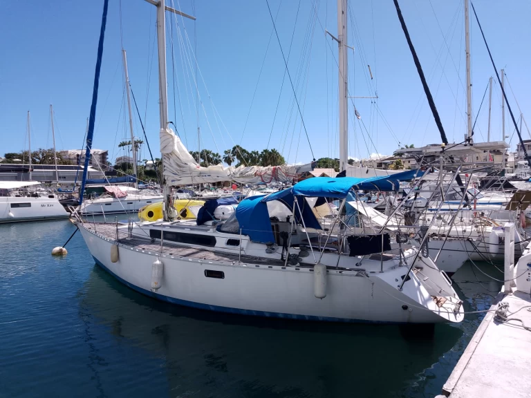 Wynajmij Bénéteau First 38 S w Bas du Fort