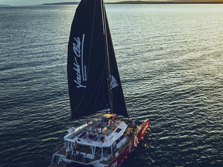 Wynajem Katamaran Day 1  z patentem 