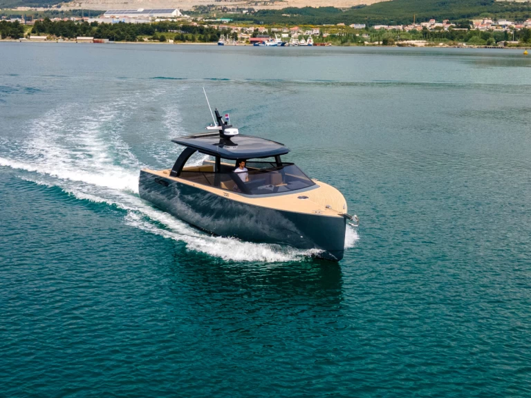 Wynajmij Motorówka z lub bez skippera Colnago w Split