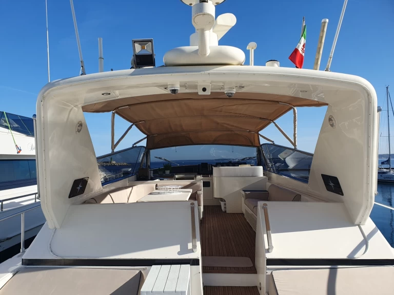 Wynajmij Leopard Leopard 23 Sport w Gallipoli