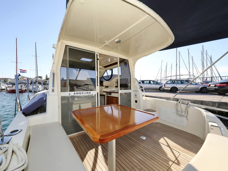 Wynajem łodzi Sas Vektor Vektor 950 w Biograd na Moru na SamBoat 