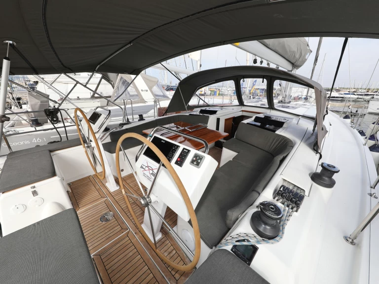 Wynajem Żaglowiec w Biograd na Moru - Hanse Hanse 455