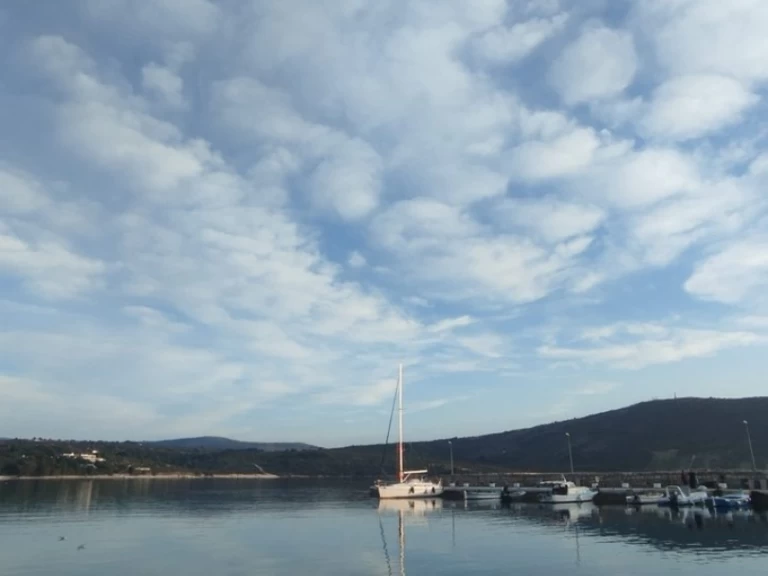 Wynajem Żaglowiec Bavaria z patentem 