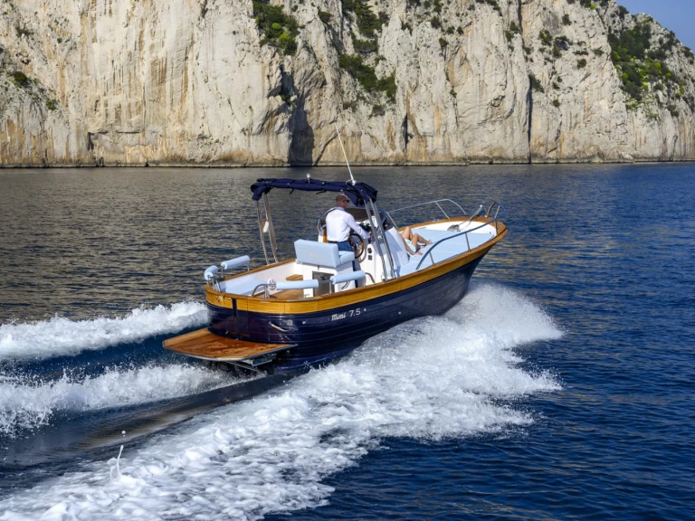 Wynajem łodzi Mimi mimi 7.50 w La Spezia na SamBoat 