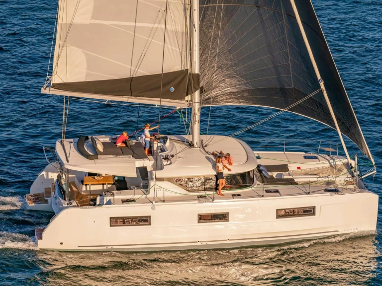 Wynajem łodzi Lagoon Lagoon 46 w Ribishi na SamBoat 