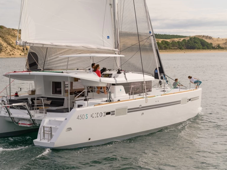 Wynajmij Lagoon Lagoon 450 Sport Top w Bas du Fort
