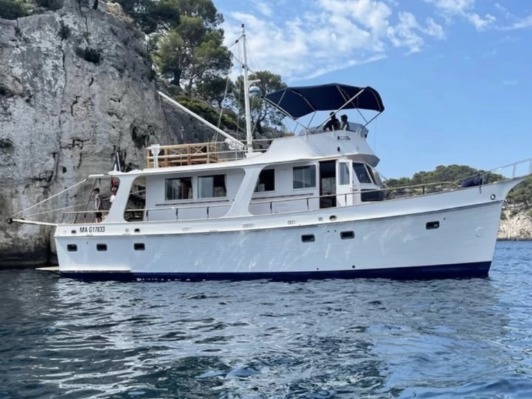 Grand Banks Grand Banks 50 między profesjonalistami a osobami prywatnymi w Marsylia