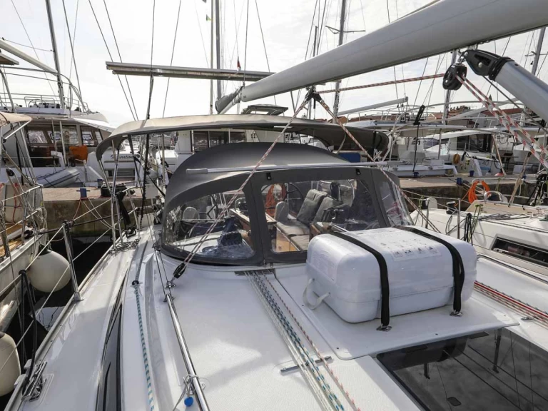 Żaglowiec do wynajmu w Biograd na Moru w najlepszej cenie