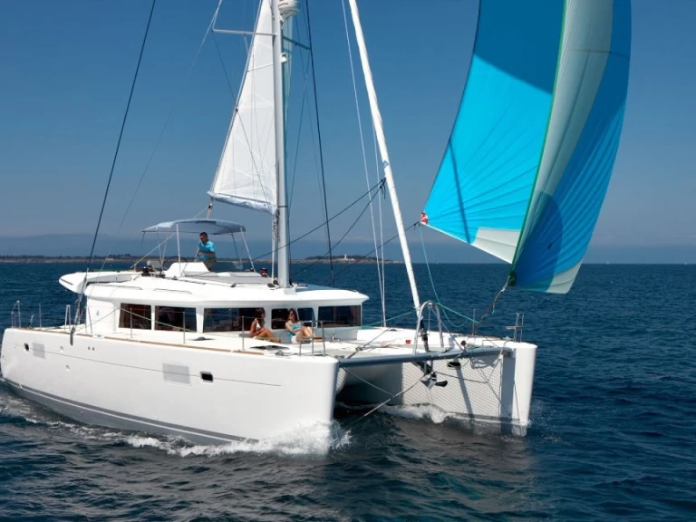 Wynajem łodzi Le Marin tanio _Model not defined