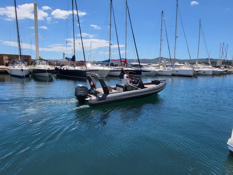 Wynajmij Motorówka z lub bez skippera Joker Boat w Port du Lavandou