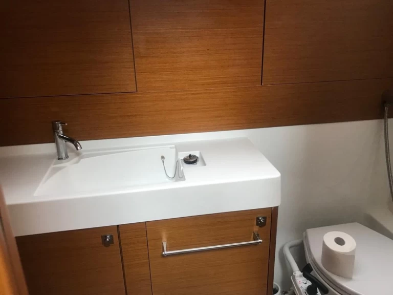 Wynajmij Żaglowiec z lub bez skippera Jeanneau w Santa Cruz de Tenerife