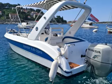 Wynajem łodzi Hvar tanio 680 Open
