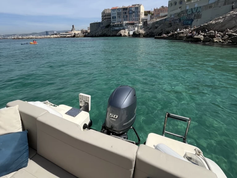 Wynajmij Motorówka z lub bez skippera B2 Marine w Marsylia