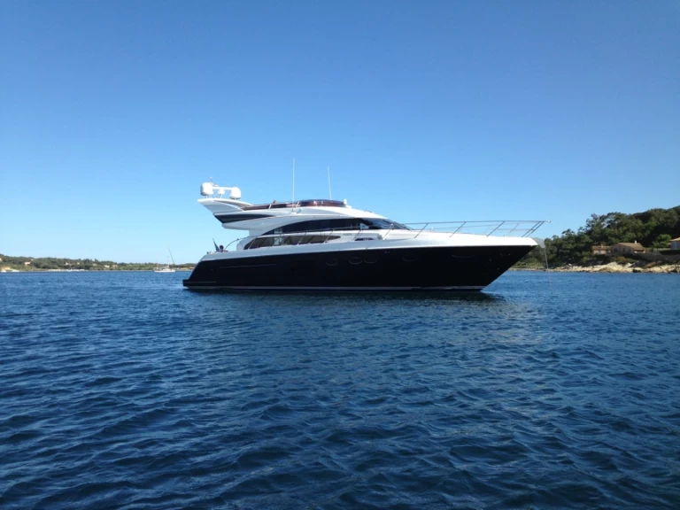 Wynajem łodzi Beaulieu-sur-Mer tanio Princess 64 Fly