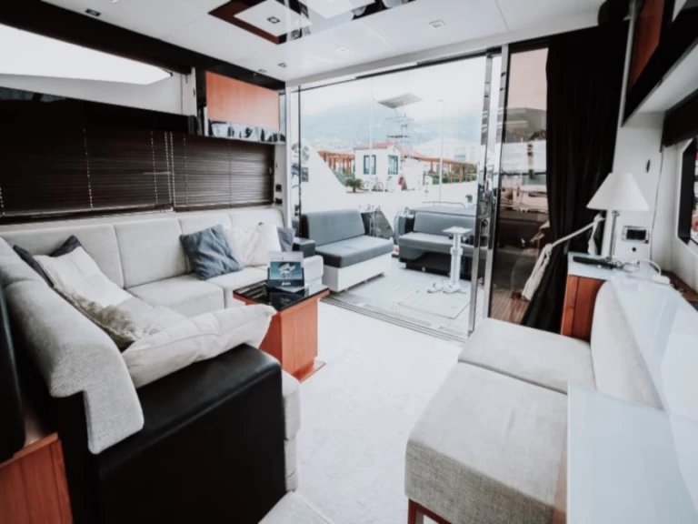 Wynajem łodzi Sunseeker Sunseeker Predator 64 w Donji Seget na SamBoat 