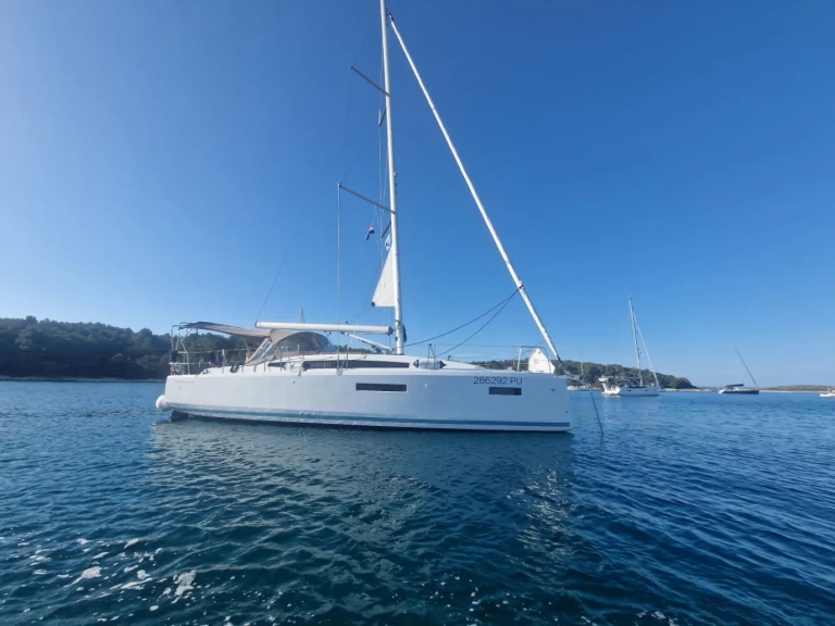Wynajem łodzi Jeanneau Sun Odyssey 380 w Pula na SamBoat 