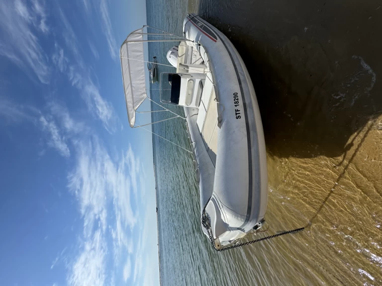 Wynajmij Łódż półsztywna z lub bez skippera Selva w Les Issambres