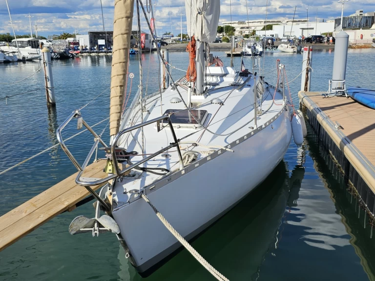 Wynajmij Bénéteau First 30 w Port-Camargue