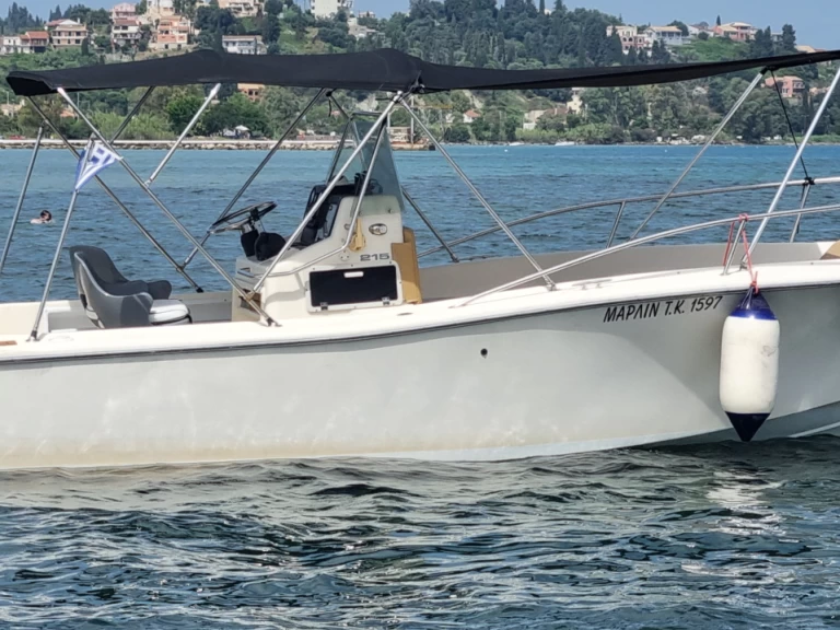 Wynajem łodzi Korfu tanio White Shark 215