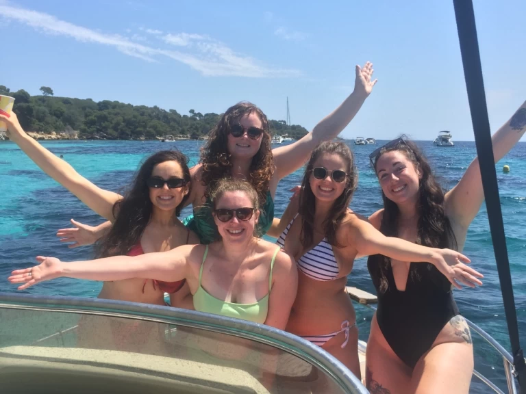 Wynajmij Ranieri Shadow 22 S w Cannes