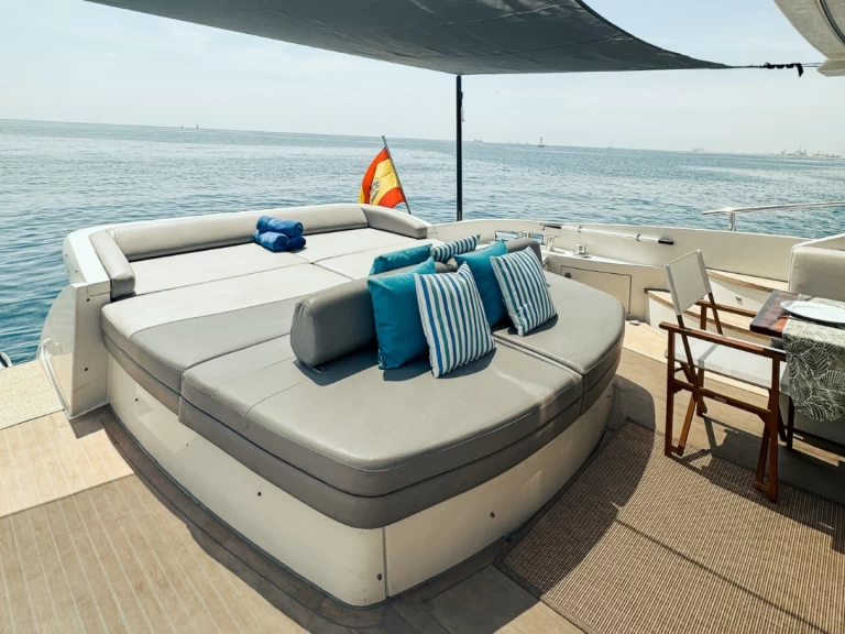 Luksusowy jacht do wynajmu w Palma de Mallorca w najlepszej cenie