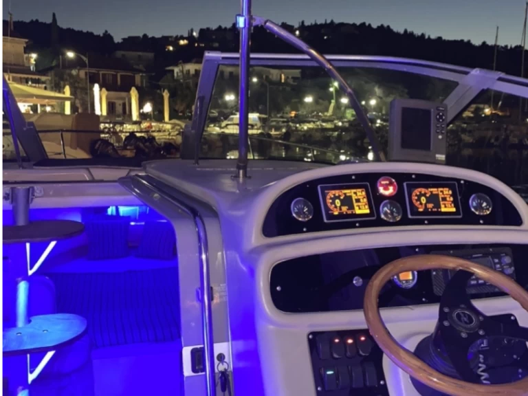 Wynajem łodzi Sea Ray Sea Ray 290 Sundancer w Nikiána na SamBoat 