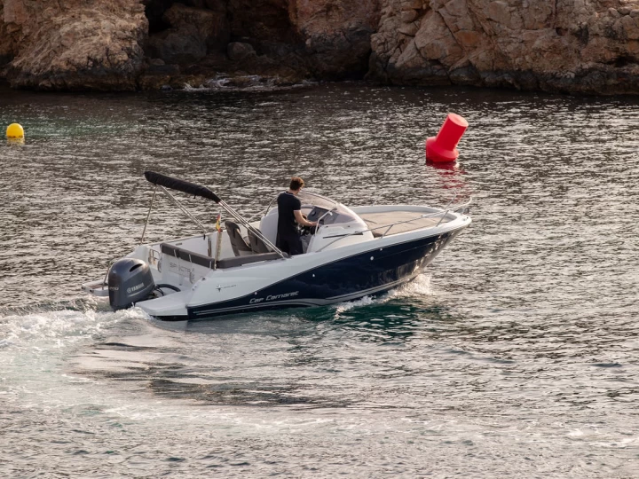 Wynajem w Palma de Mallorca- Jeanneau Cap Camarat 6.5 WA Serie 3 na SamBoat