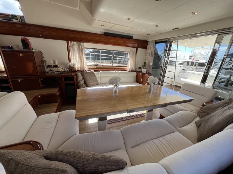 Luksusowy jacht do wynajmu w Porto Turistico Palau w najlepszej cenie