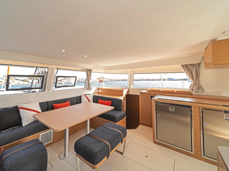 Wynajmij Excess Excess 14 w Skradin