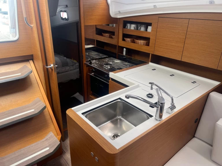 Wynajem łodzi Punat tanio Sun Odyssey 380