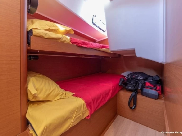 Wynajmij Żaglowiec z lub bez skippera Jeanneau w Gouvia