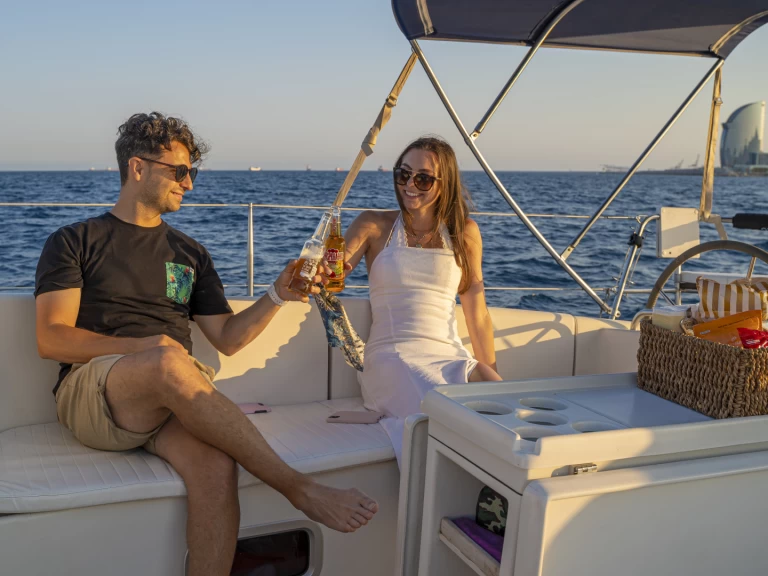 Wynajem łodzi NAVAL ROO 400 RONAUTICA w Barcelona na SamBoat 