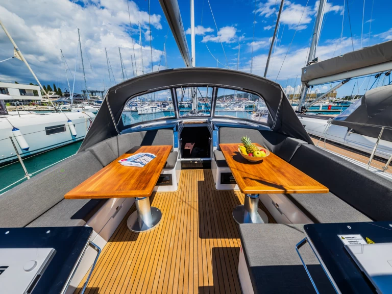 Wynajem Żaglowiec w Donji Seget - Hanse Hanse 460