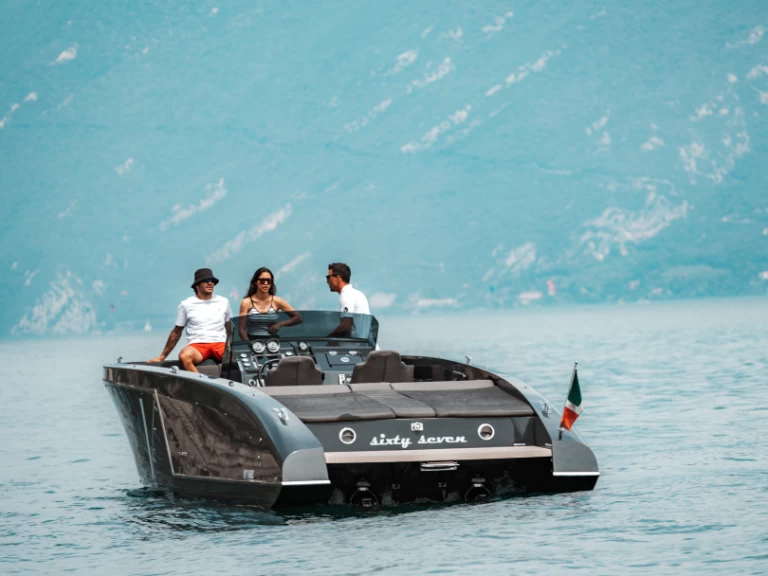 Wynajmij Motorówka z lub bez skippera Frauscher w Navene