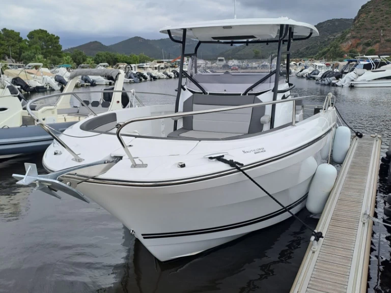 Wynajem łodzi Saint-Florent tanio 9.0