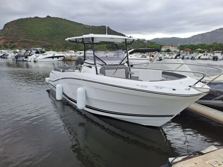 Wynajem Motorówka w Saint-Florent - Jeanneau 9.0