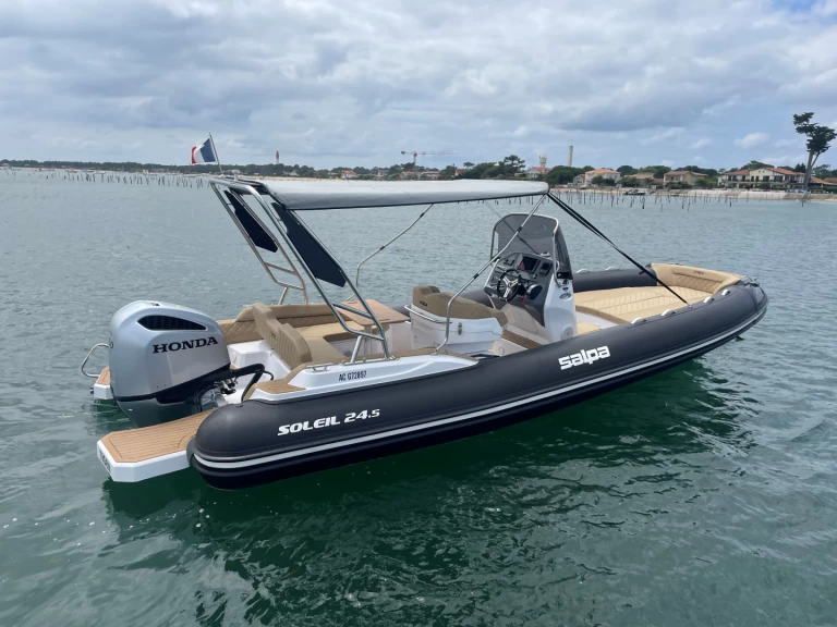 Wynajem łodzi Salpa Salpa Soleil 24.5 w Bélisaire na SamBoat 