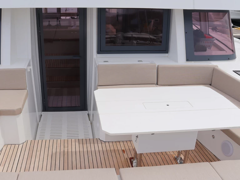 Wynajem łodzi Road Town tanio Bali 4.8