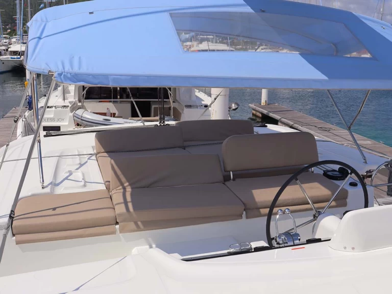 Katamaran do wynajmu w Road Town w najlepszej cenie