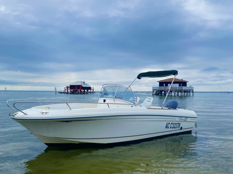 Wynajmij Motorówka z lub bez skippera Jeanneau w Lège-Cap-Ferret