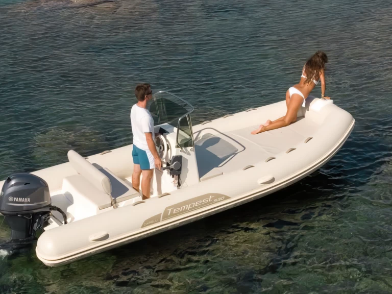 Wynajmij Capelli Tempest 530 w Six-Fours-les-Plages