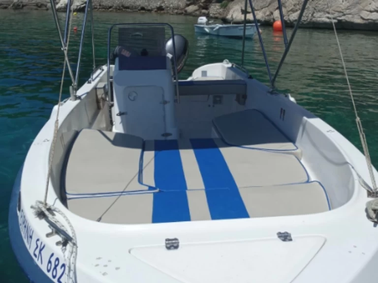 Wynajem łodzi Poseidon 550 w Palaiokastrítsa na SamBoat 